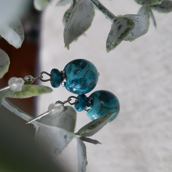 Vintage Style Turquoise Earrings. - Picture 3 of 7